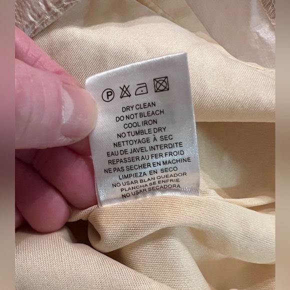 🛍️LUCY PARIS Light tan textured‎ print mini dress, size S. - Picture 9 of 15